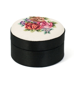 Black Round Petit Point Bouquet Box(Set of 3)