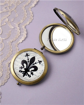 Fleur de lis compact mirror